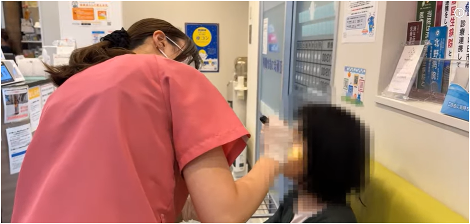 日帰り白内障手術の1日 瞳孔の開き具合チェック